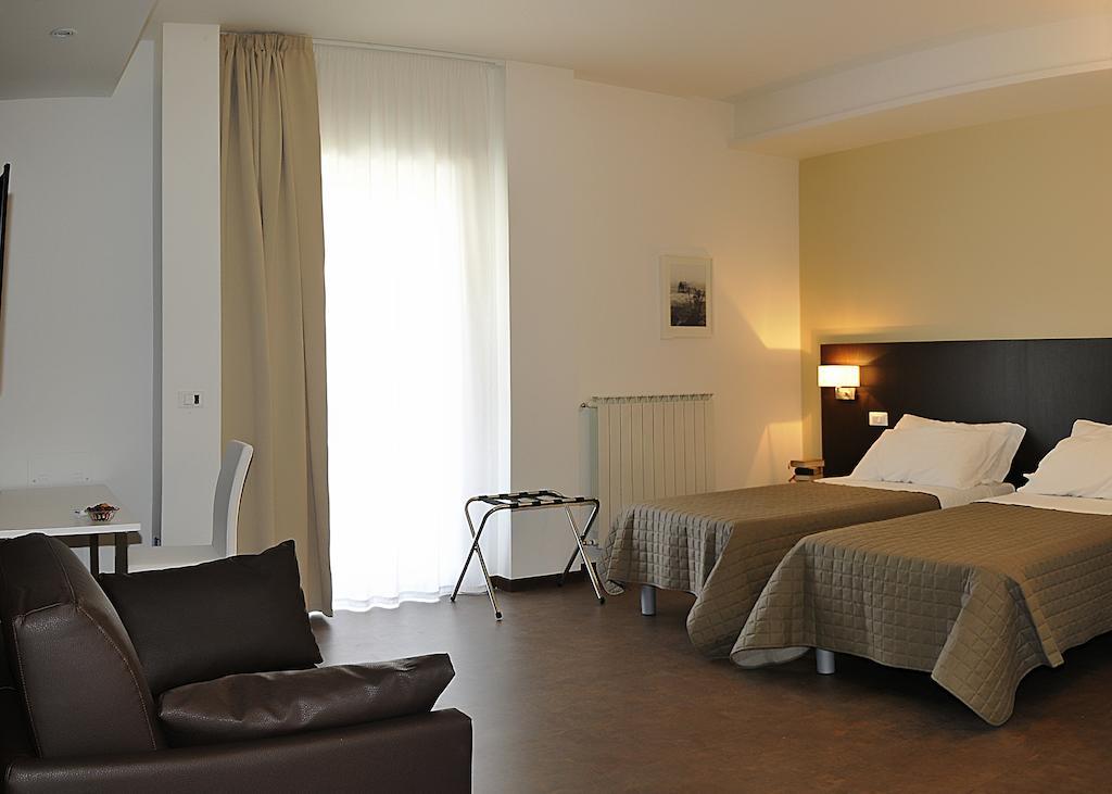 Bed and Breakfast Le Stanze Sul Corso Pescara Pokoj fotografie